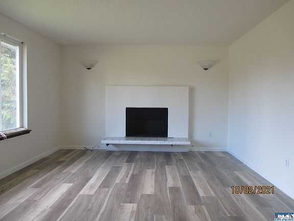 3rd image of 1840 E Harbor Crest St