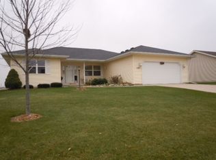 1367 Swordleaf Ln, Sun Prairie, WI 53590