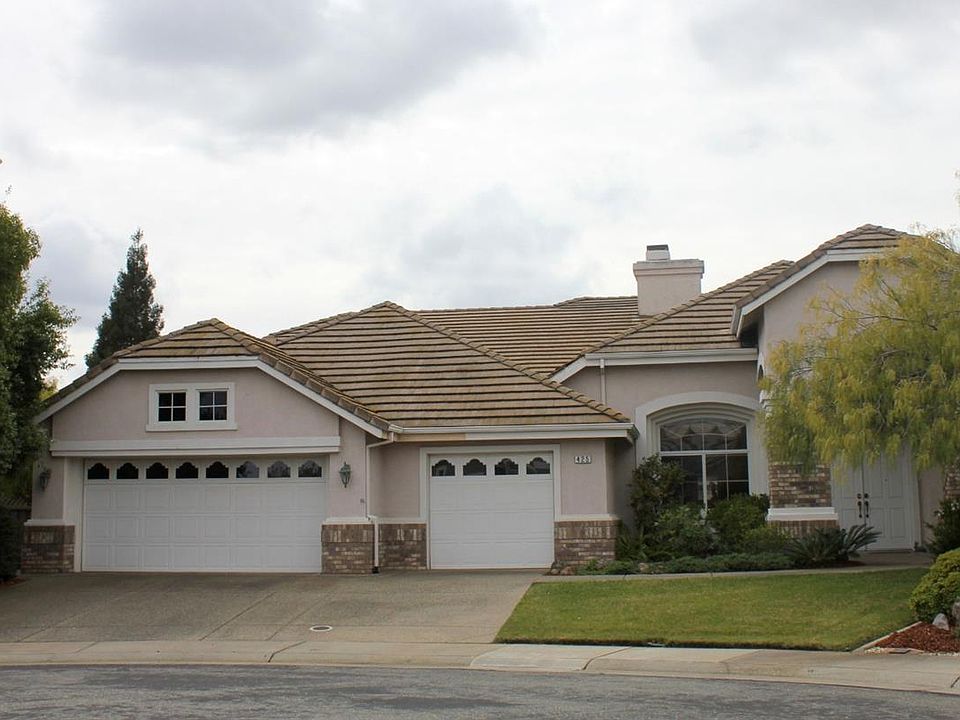 1st image of 425 Heller Ct