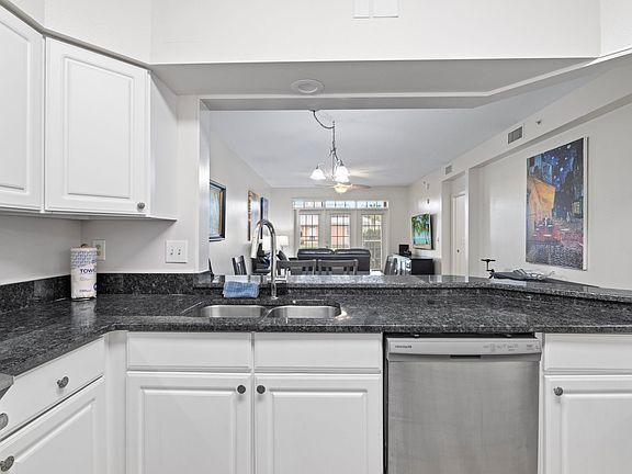 4th image of 225 Atlantis Cir Unit 102