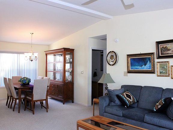 5th image of 326 Palomino Ct