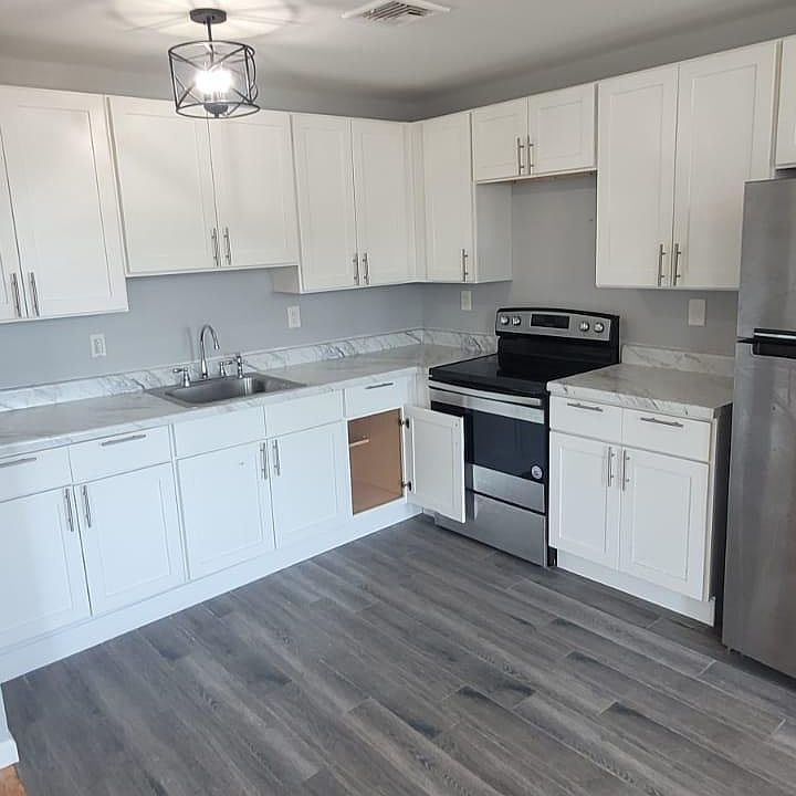 1st image of 162 Broadway APT 2