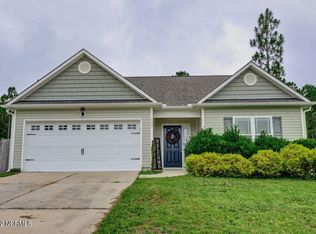 128 Dixon Rd, Holly Ridge, NC 28445