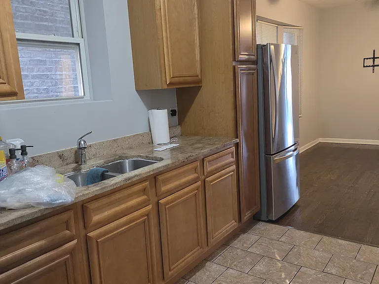 5536 W Congress Pkwy #1 — Photo 15