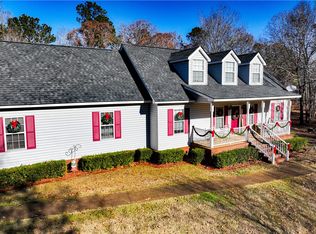 5280 Judge Brown Rd, Valley, AL 36854