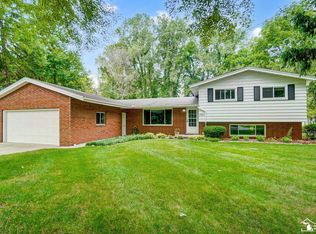 1221 W Dean Rd, Temperance, MI 48182