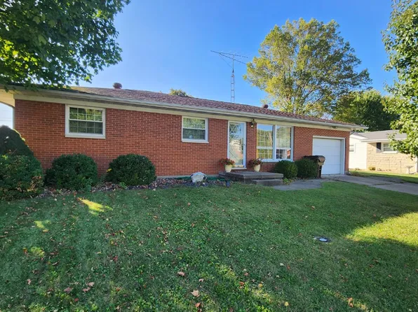 9046 Green Meadow Dr, Brookville, IN 47012