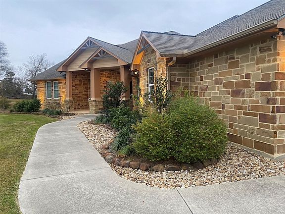 2nd image of 221 Bay Oak