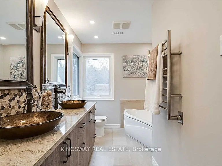 13169 Guelph Line — Photo 21