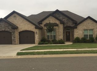 2143 Avondale Dr, Benton, AR 72019