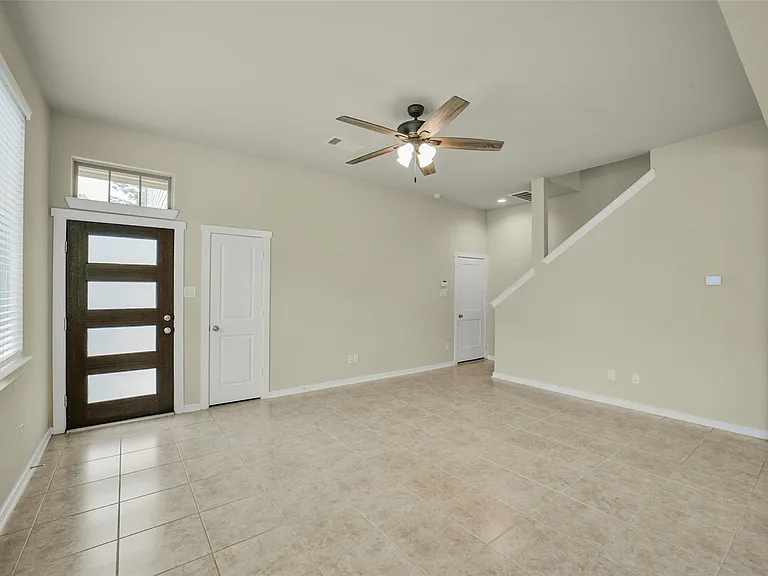 323 N Spotted Fern Dr — Photo 6