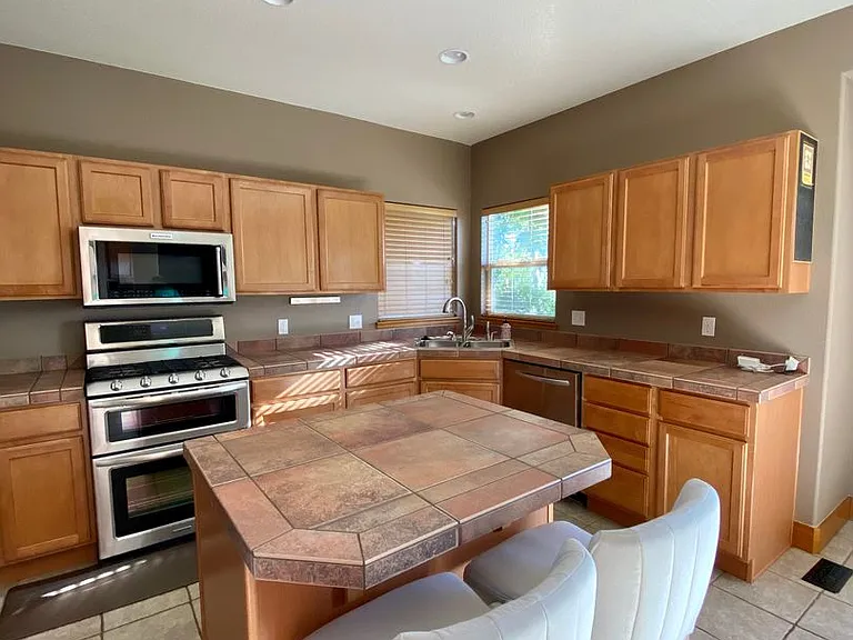4549 Desert Varnish Dr — Photo 27