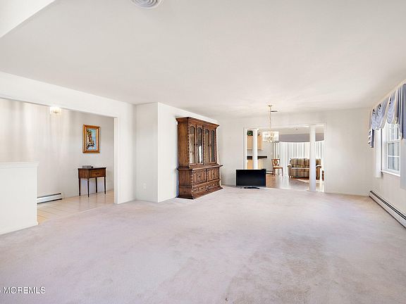 5th image of 91 Westport Drive
