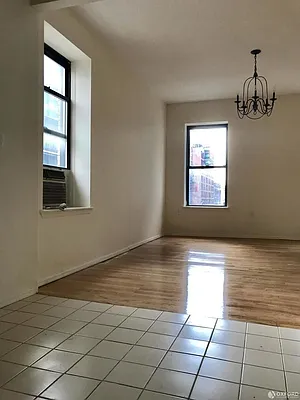 Rented by Oxford Property Group | media 32