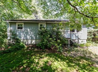 43 Brewster Rd, Barrington, NH 03825