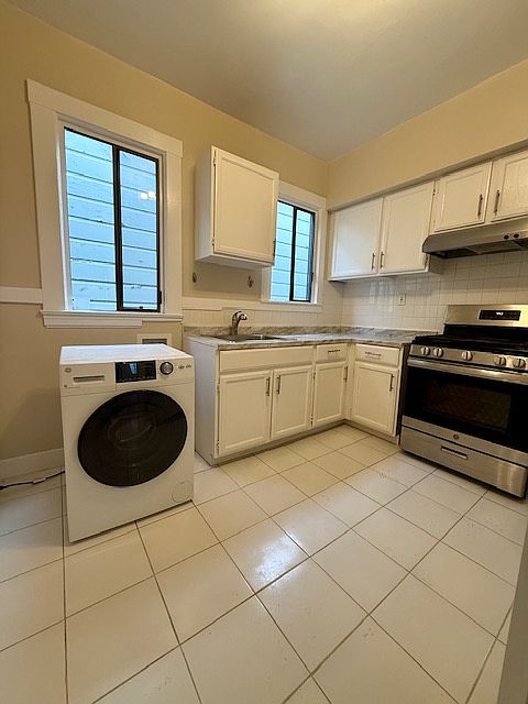 1st image of 1701 Lincoln Way