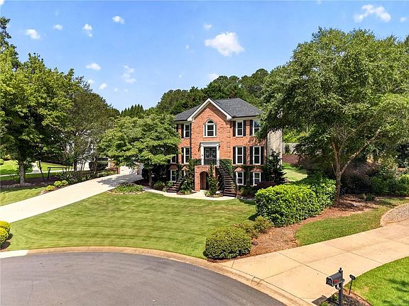 4th image of 3395 Falling Brook Dr