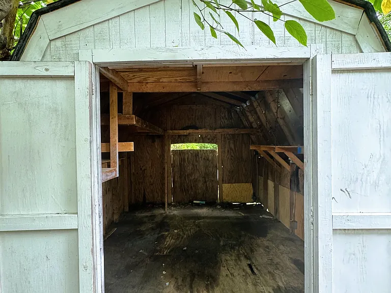 1644 Russwood Rd — Photo 14