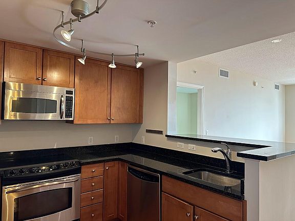 2nd image of 1020 N Highland St Unit 1010