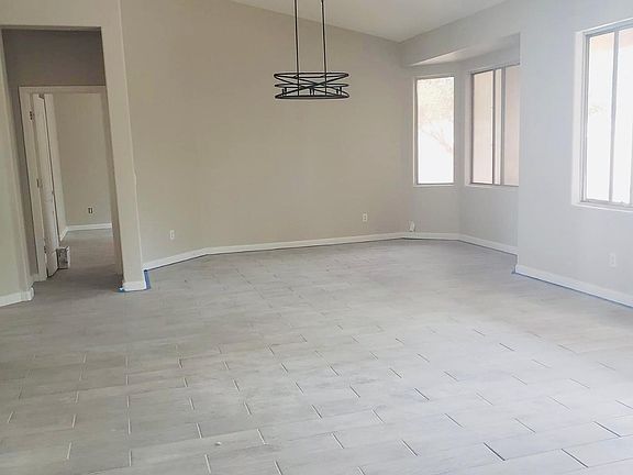 5th image of 12901 W Valentine Ave