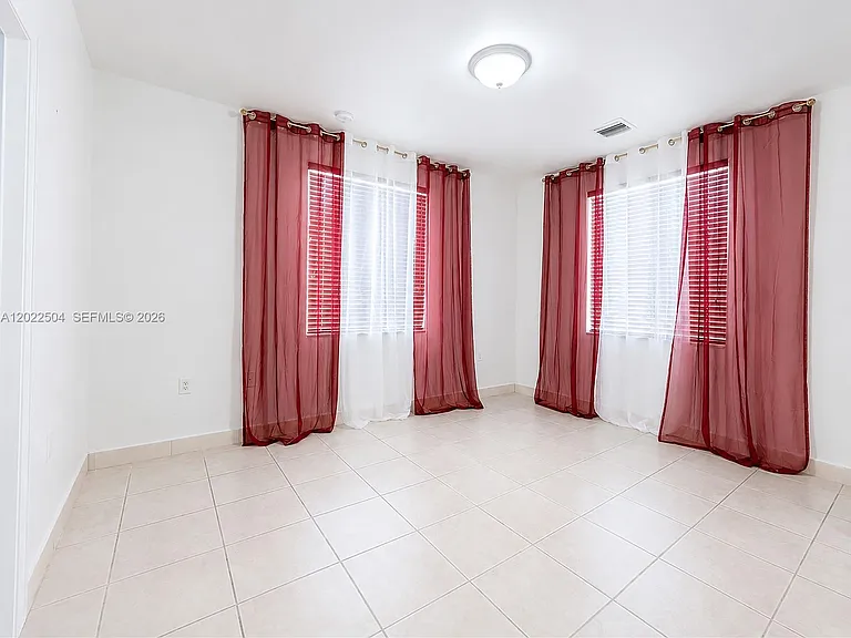 1670 NW 73rd St — Photo 17