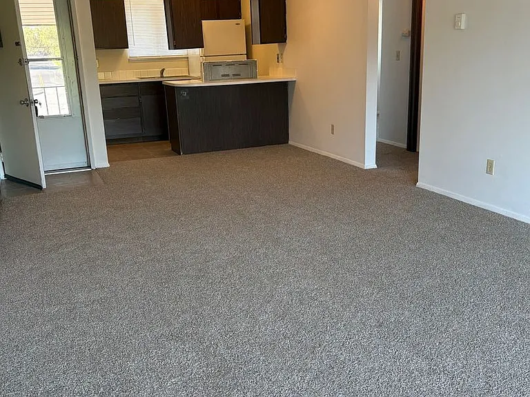 2112 W Northwest Blvd — Photo 4