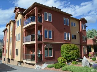113 E Raymond St #2C, Chelan, WA 98816