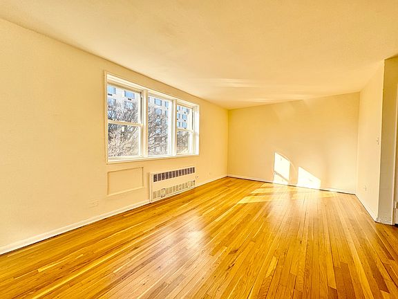 5th image of 38-15 Bowne St #5D