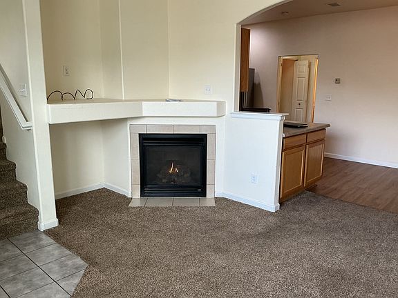3rd image of 3330 Apple Blossom Way Unit 4