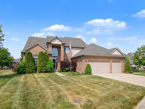 5th image of 26820 Alderman Ct