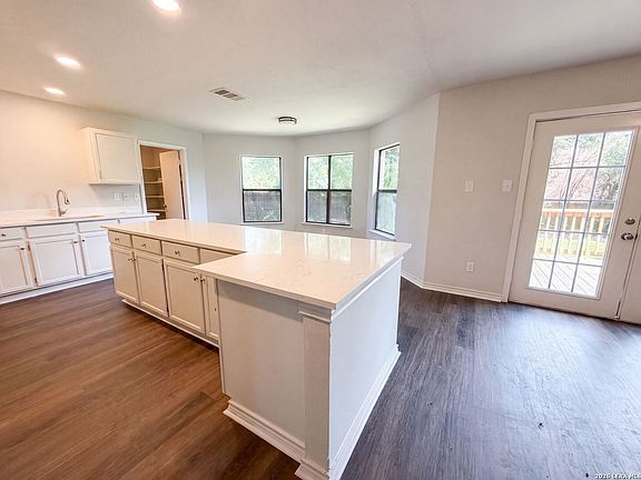 2nd image of 15426 CANTEEN CREEK DR