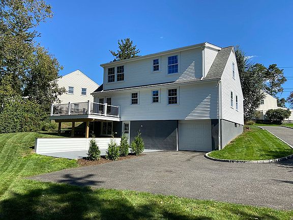 4th image of 35 Tower Hill Dr