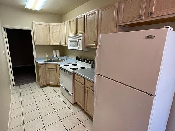5th image of 308 Brinton Ave APT 1