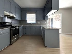 2 & 3 Bedroom Townhomes in West Ashley