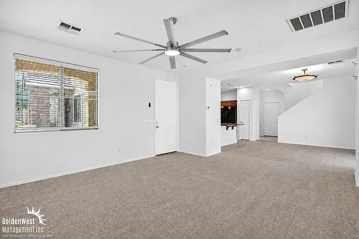 7117 S 7th Ln — Photo 2