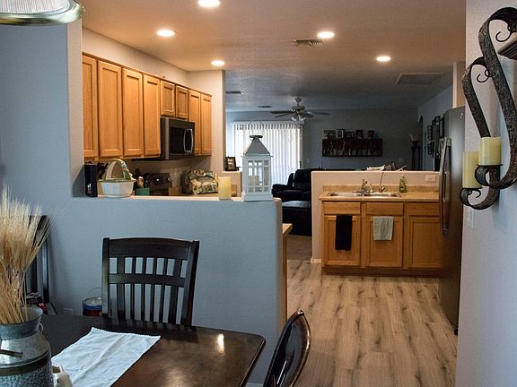 4th image of 3165 W Belle Ave