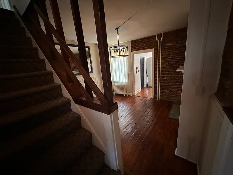 310 E Miner St — Photo 5
