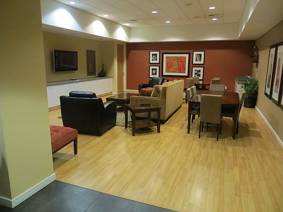 2nd image of 350 W Ash St Unit 1002