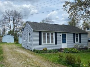 12564 Jackson Dr, Burton, OH 44021