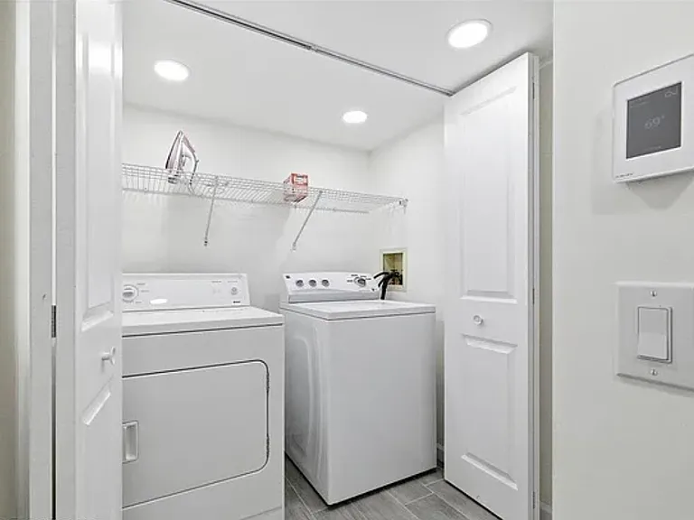 26 Middle Village Way — Photo 7