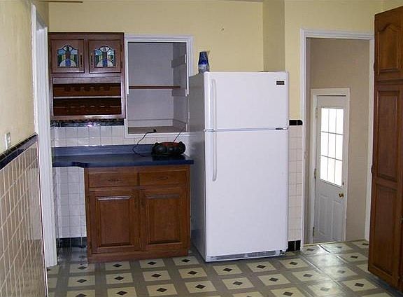 4th image of 9855 Chesterton Dr