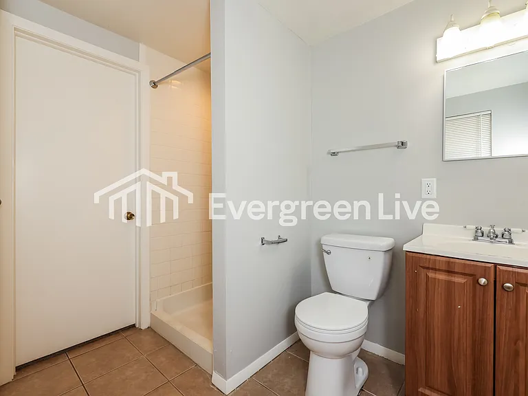 211 Silverstone Dr — Photo 14