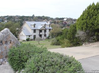 587 Oak Shores Dr, Canyon Lake, TX 78133