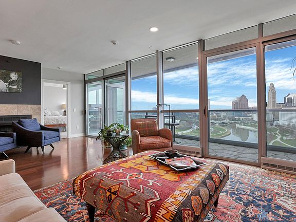 5th image of 1 Miranova Pl APT 2020