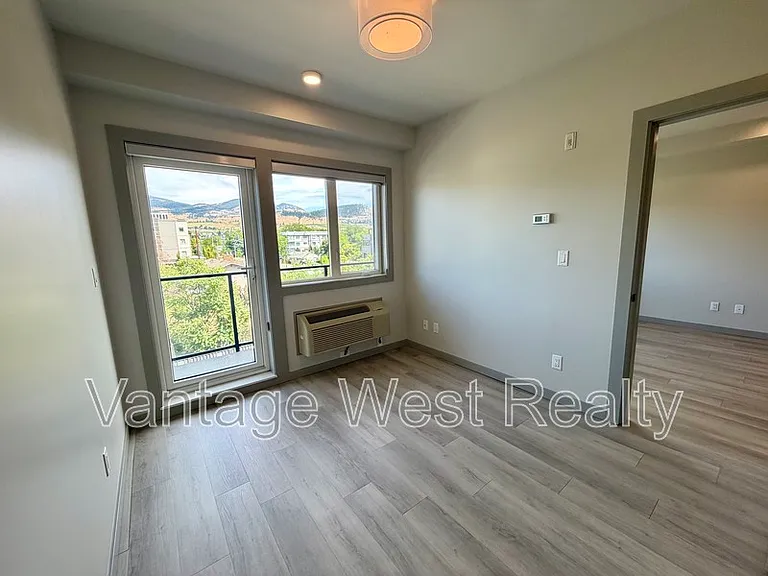 345 Dougall Rd N #325 — Photo 11