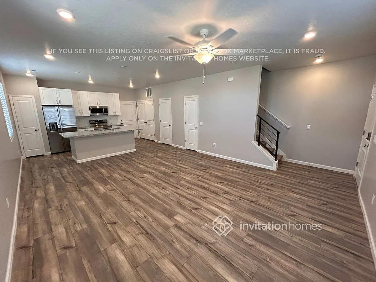 Building Photo - 46 N Riverside Dr