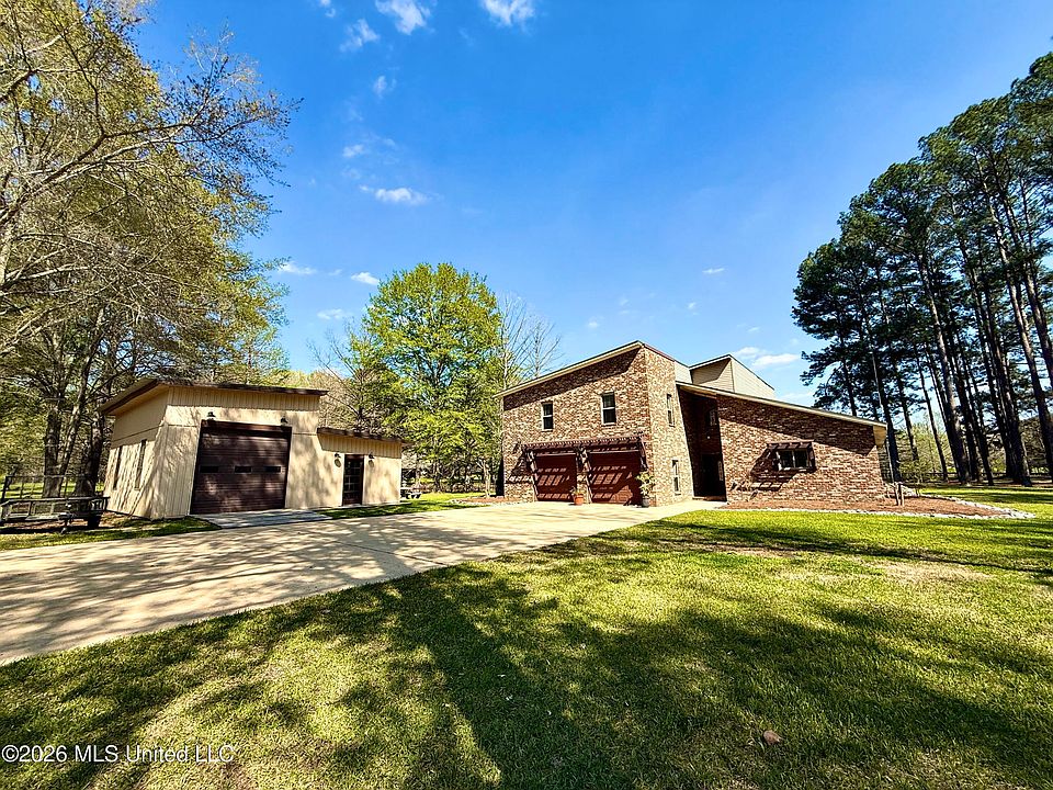 1st image of 185 Neal Rd W