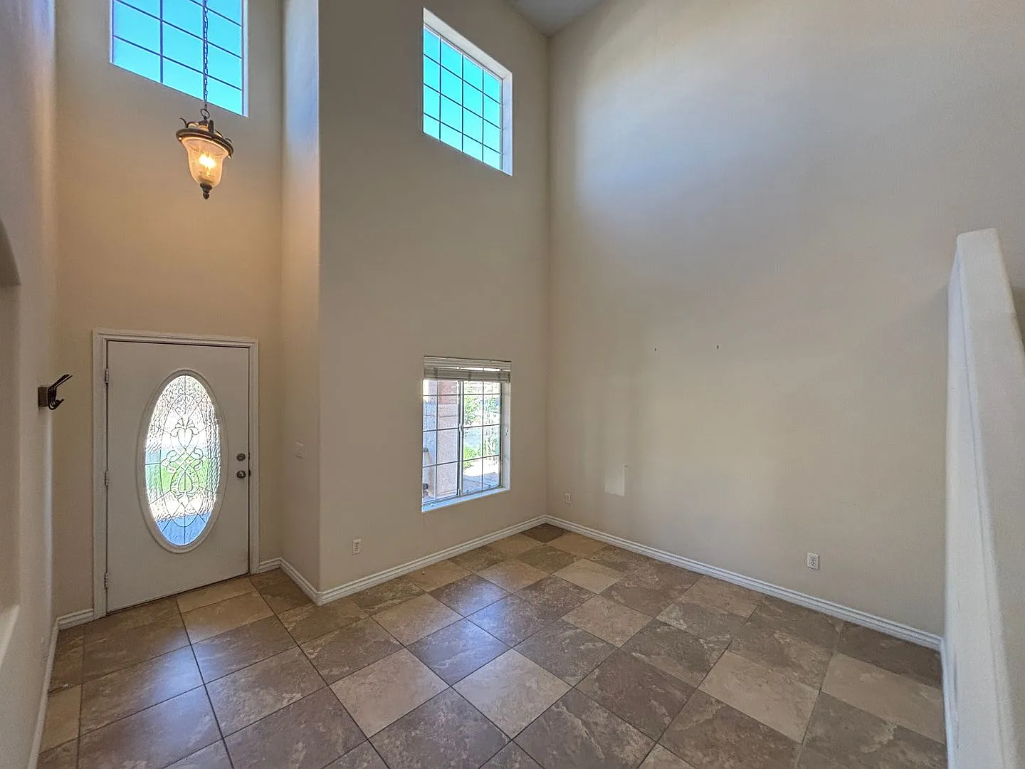 Gorgeous 3Bed/2Bath/2Car, 2-Story Home located in Caparola at Southern Highlands — Photo 2