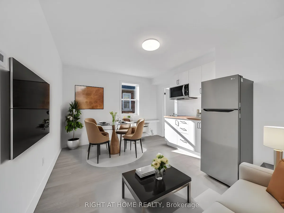 Building Photo - 1804 Drouillard Rd #203