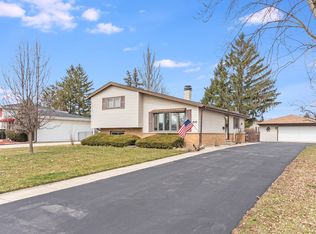 1550 W Byron Ave, Addison, IL 60101